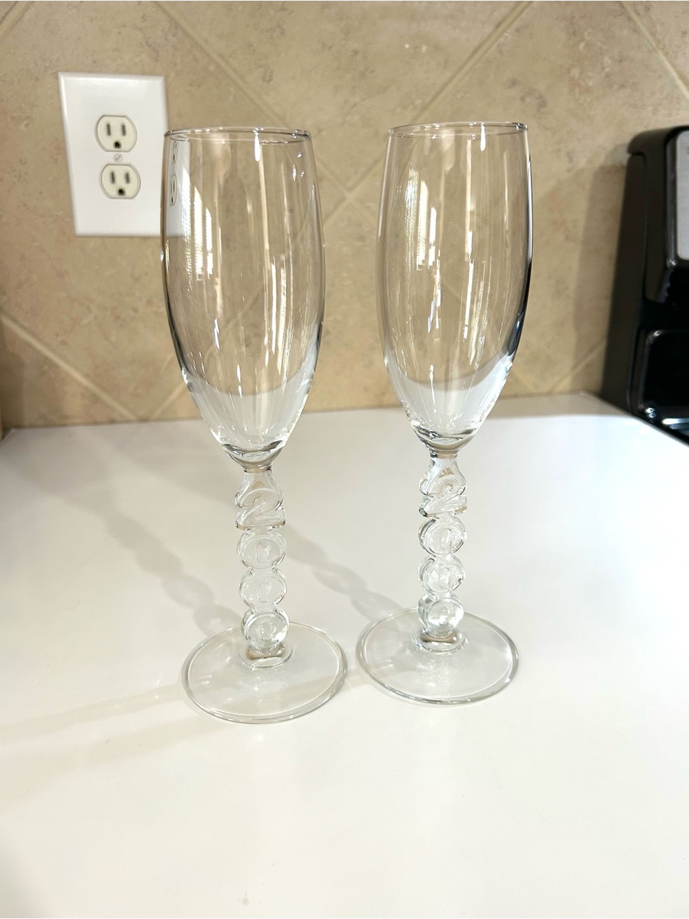 Set of 2 Vintage 2000 Clear Champagne Flutes Millennium Glasses